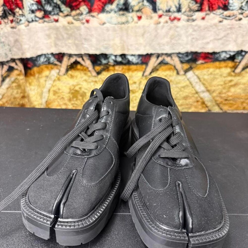 Tabi Men's Black Trainers